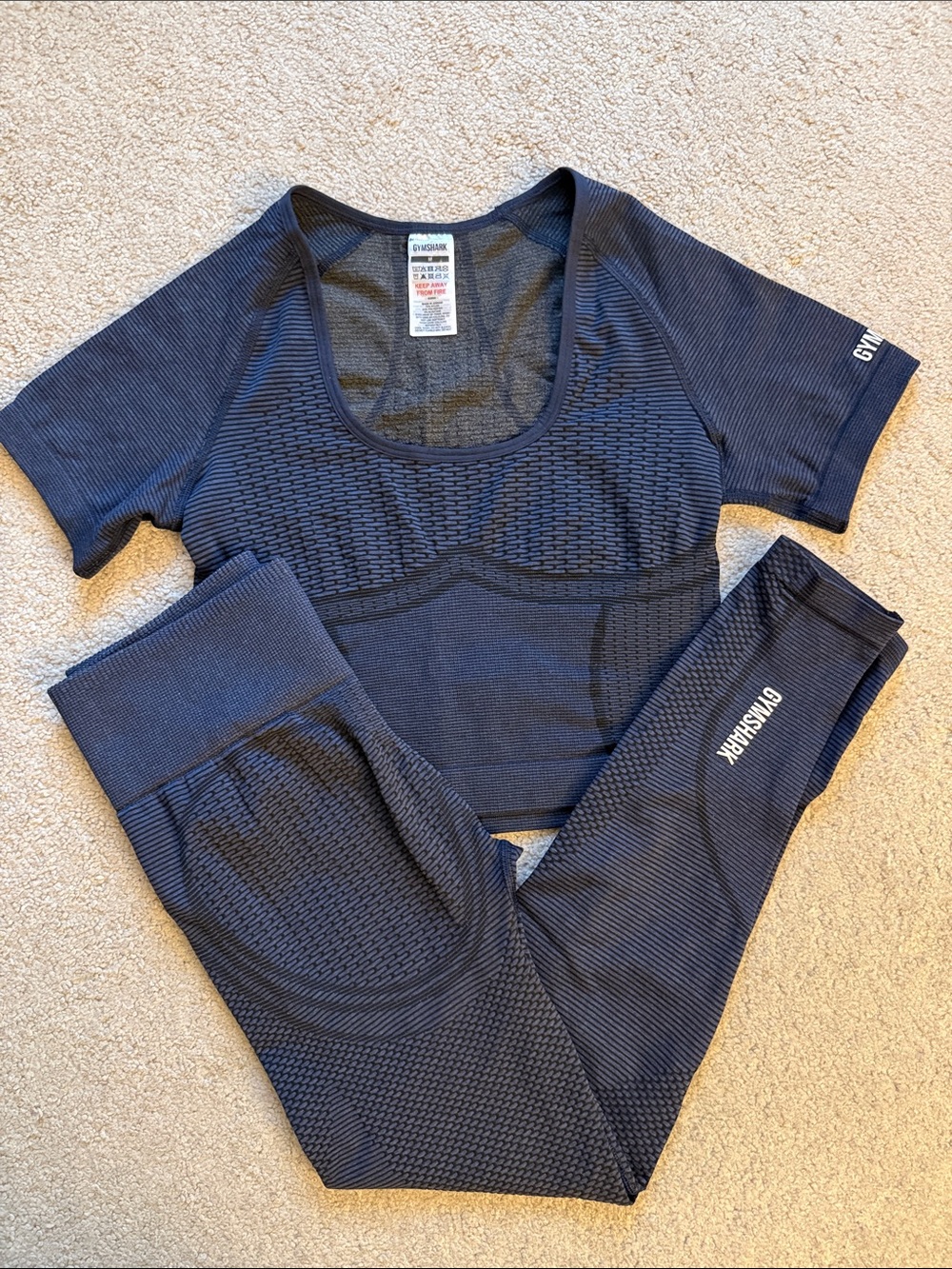 Gymshark Seamless Short Sleeve Crop Top & Leggings Set - Navy